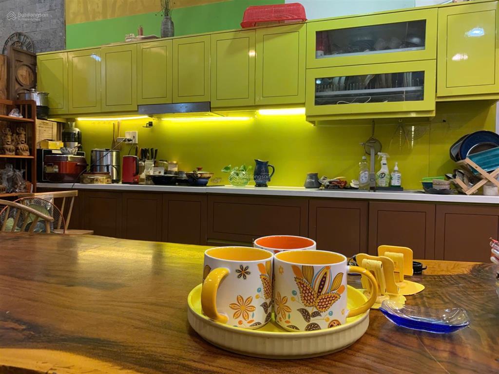 Nhà 100m2 vào ở ngay cách tôn đản 50m gần chợ, trường học 5,2 tỷ tl