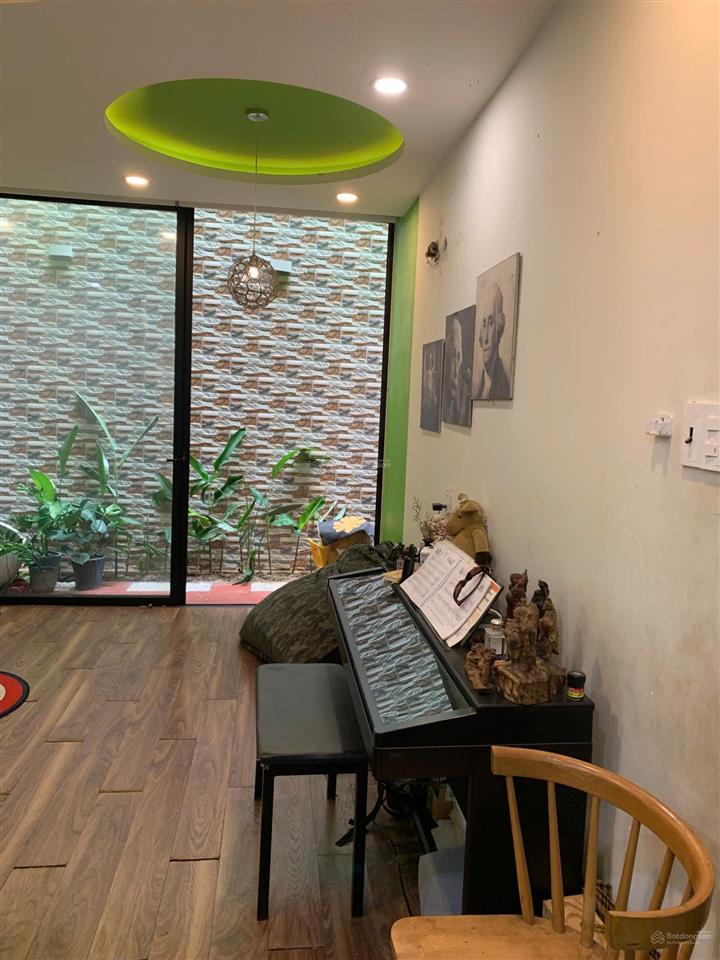 Nhà 100m2 vào ở ngay cách tôn đản 50m gần chợ, trường học 5,2 tỷ tl