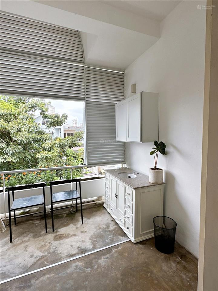 Chung cư mini ngay học viện cán bộ nằm trong khu dân cư dân trí cao full nt thuận tiện đi sân bay