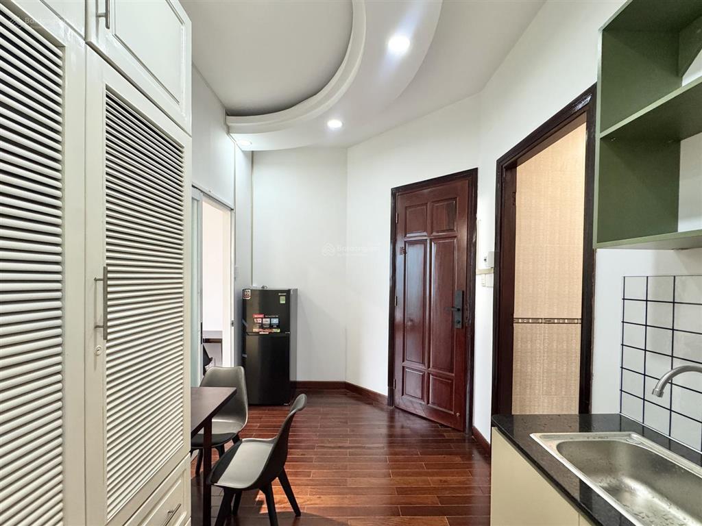 Chung cư mini nằm ngay cầu thị nghè mới xây 100% cốt nhà biệt thự full nt máy giặt riêng
