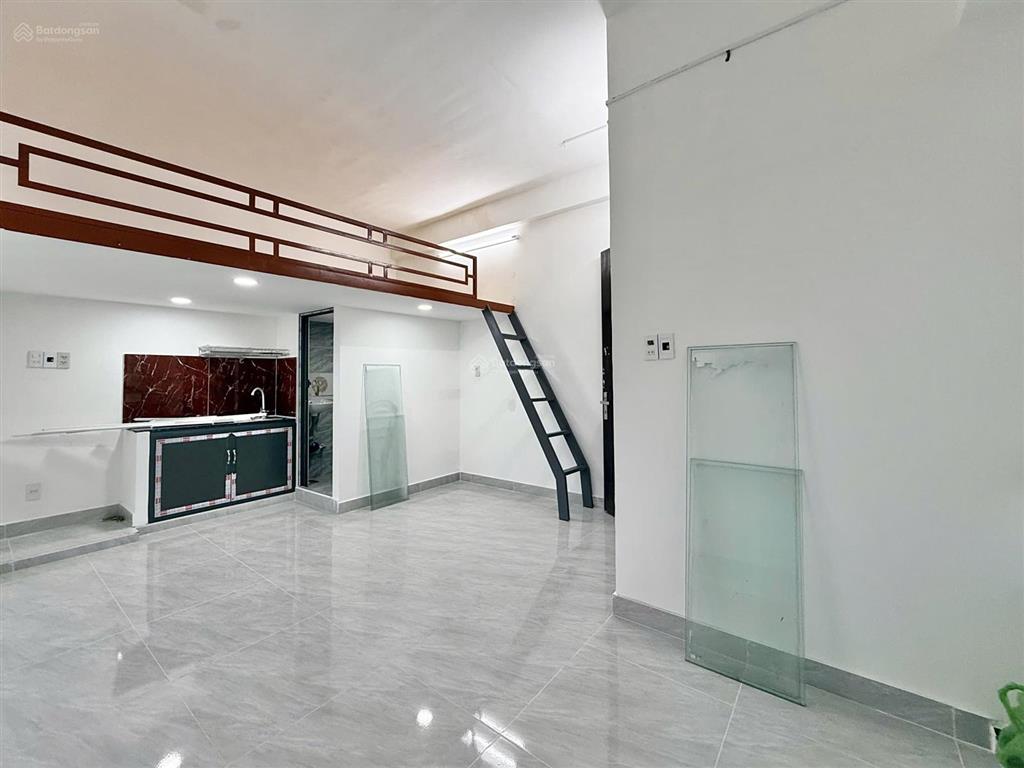 Cho thuê phòng trọ mới xây 100% có thang máy, có thể vào ở ngay, phòng rộng 40m2