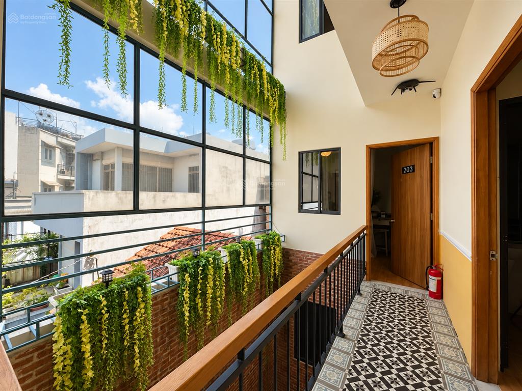 Căn hộ luxury 2pn ngay chợ bà chiểu, tòa nhà mới xây 100% full nt, máy giặt riêng