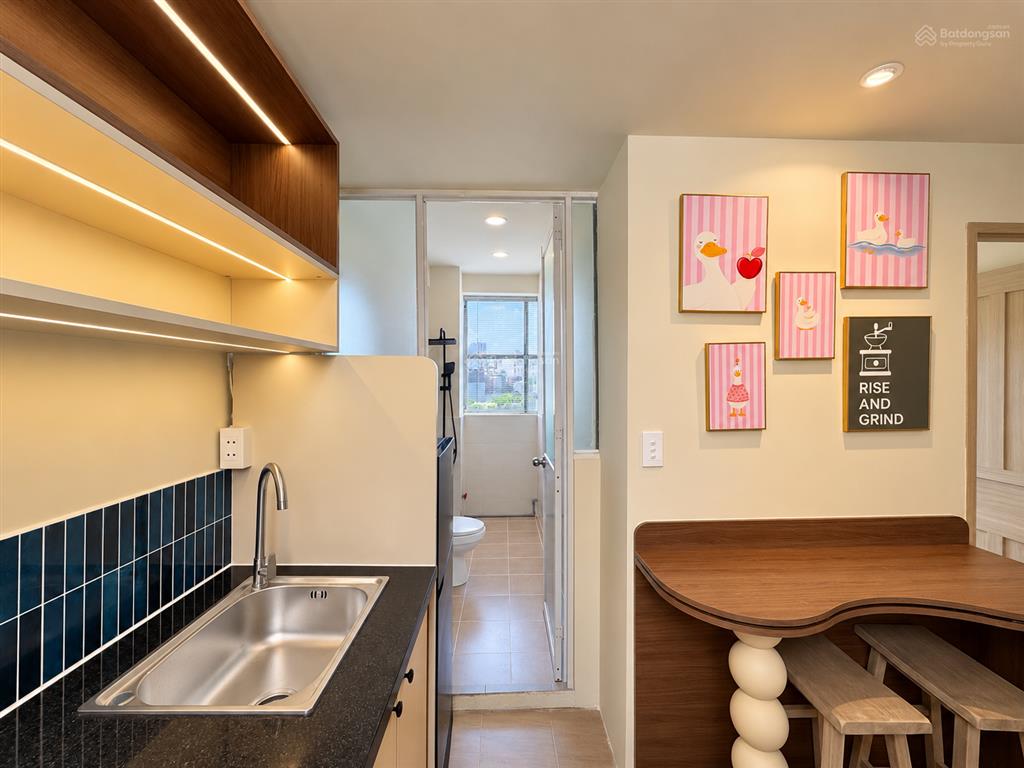 Căn hộ luxury 2pn ngay chợ bà chiểu, tòa nhà mới xây 100% full nt, máy giặt riêng