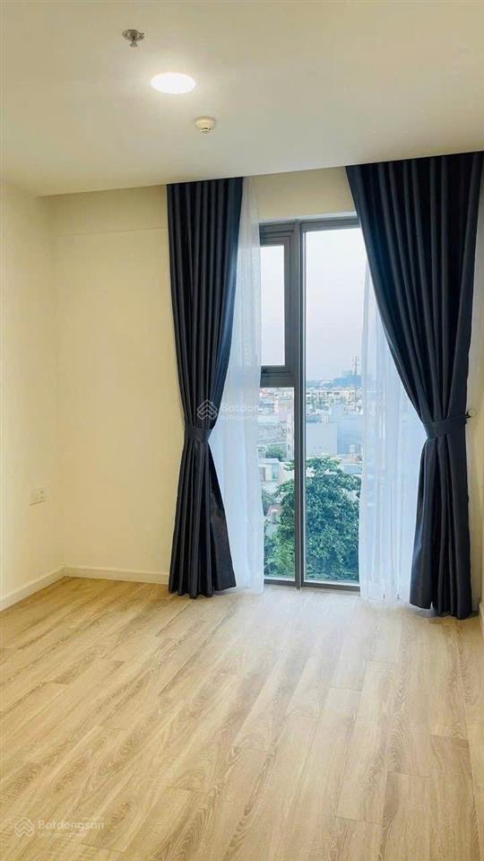 Bán căn hộ cc urban green, 4,5 tỷ, 51 m², 1pn 1wc đã có sổ cho thuê 11tr