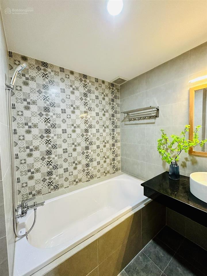 Bán căn hộ dịch vụ cao cấp võ thị sáu quận 1, hầm+6 tầng xây mới 2023, thu nhập 100tr/th