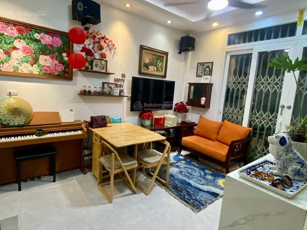 Bán gấp nhà phố đại la, diện tích 66m, gần ktqd, bãi xe ô tô, giá 8.9 tỷ