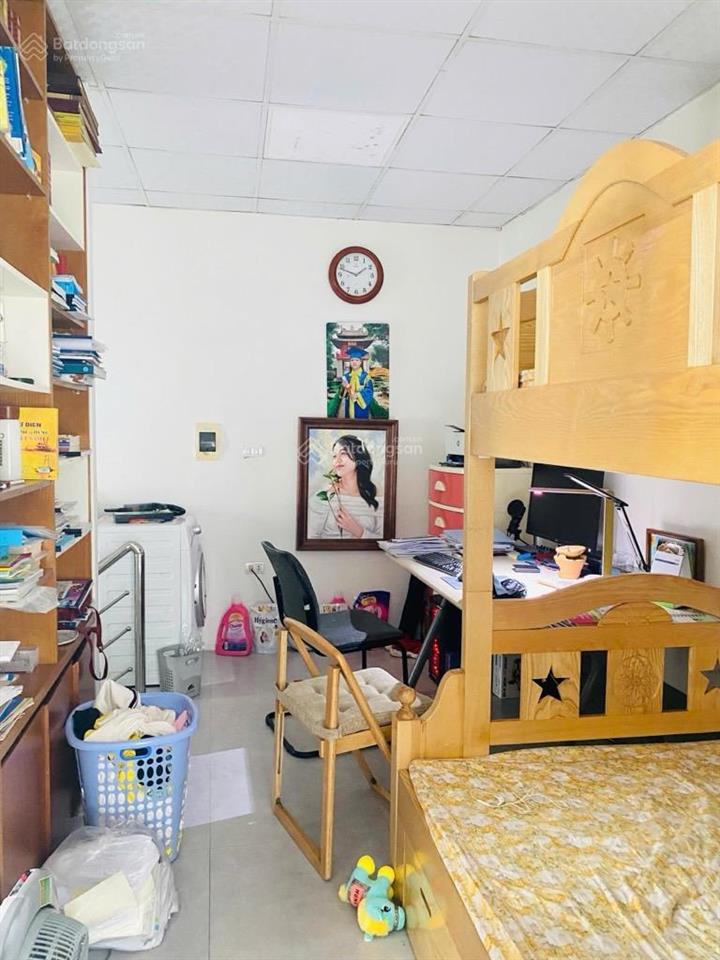 Bán nhà, đại la  hai bà trưng, 61m2, gần trường, ngõ rộng 3.5m