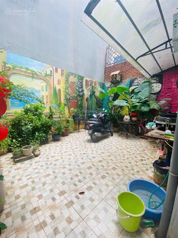 Bán nhà, đại la  hai bà trưng, 61m2, gần trường, ngõ rộng 3.5m