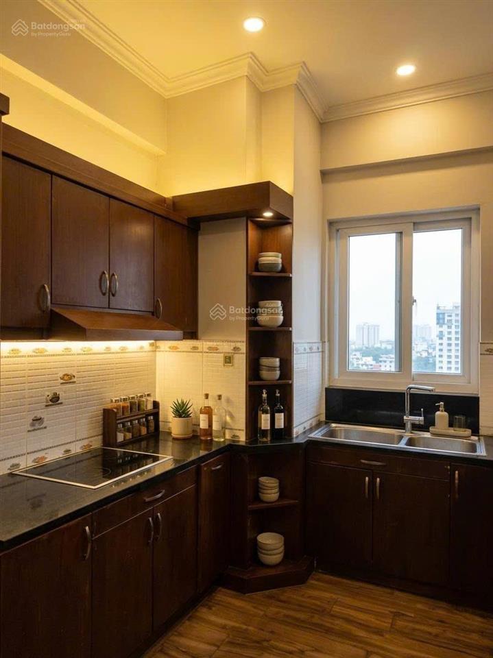 Bán chung cư thành ủy hà nội 229 phố vọng, 95m², 2pn, 2 ban công đông nam, giá 7,2 tỷ