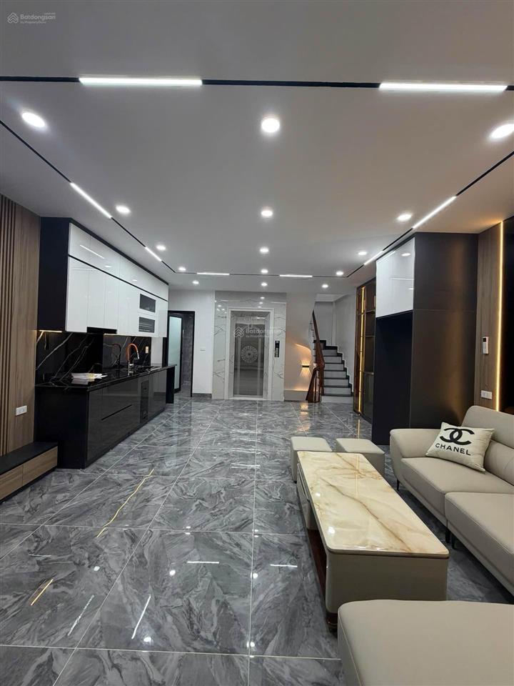 Bán nhà mặt phố khu vực hoàng mai, hà nội, 50m², 6 tầng thang máy, 17,9 tỷ