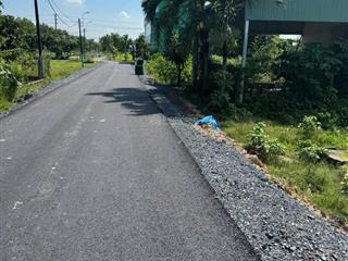 Lô đất ngộp chủ cần bán gấp 140m2 full thổ cư, mặt tiền đường nhựa