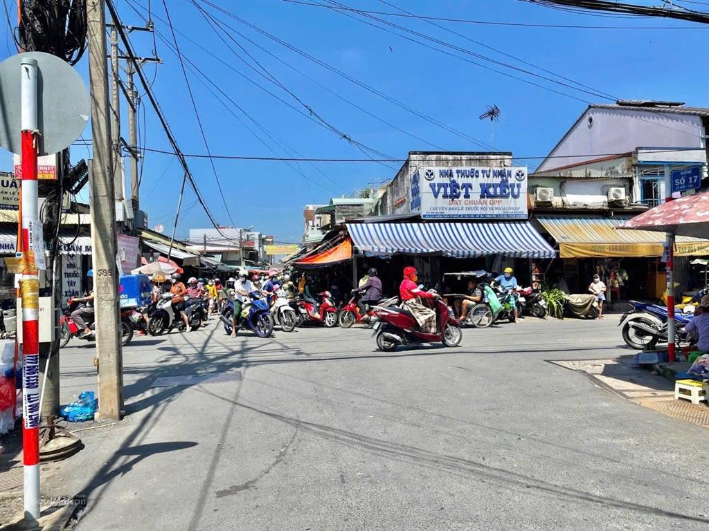 Lô đất ngộp 200m2 chủ cần bán gấp đất full thổ cư mặt tiền đường nguyễn văn hoài