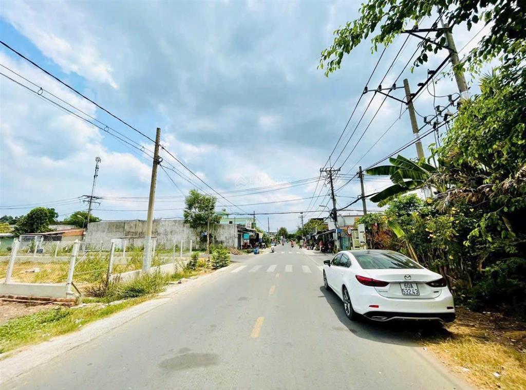 Lô đất ngộp 200m2 chủ cần bán gấp đất full thổ cư mặt tiền đường nguyễn văn hoài