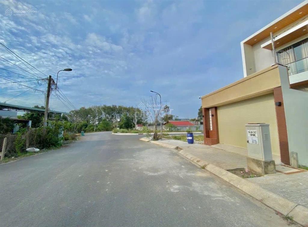 Giá ngộp đất ngộp 450tr 87,4m2 (5x17m)
x.tân an hội củ chi, đã lên full thổ cư,...