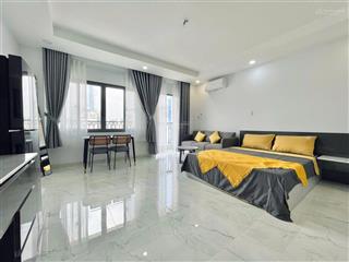 Khách nhượng studio ban công lớn view landmark  máy giặt riêng  ít chi phí