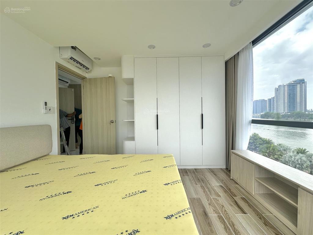 Studio/1 phòng ngủ view toàn cảnh landmark  ánh sáng tốt  ít chi phí