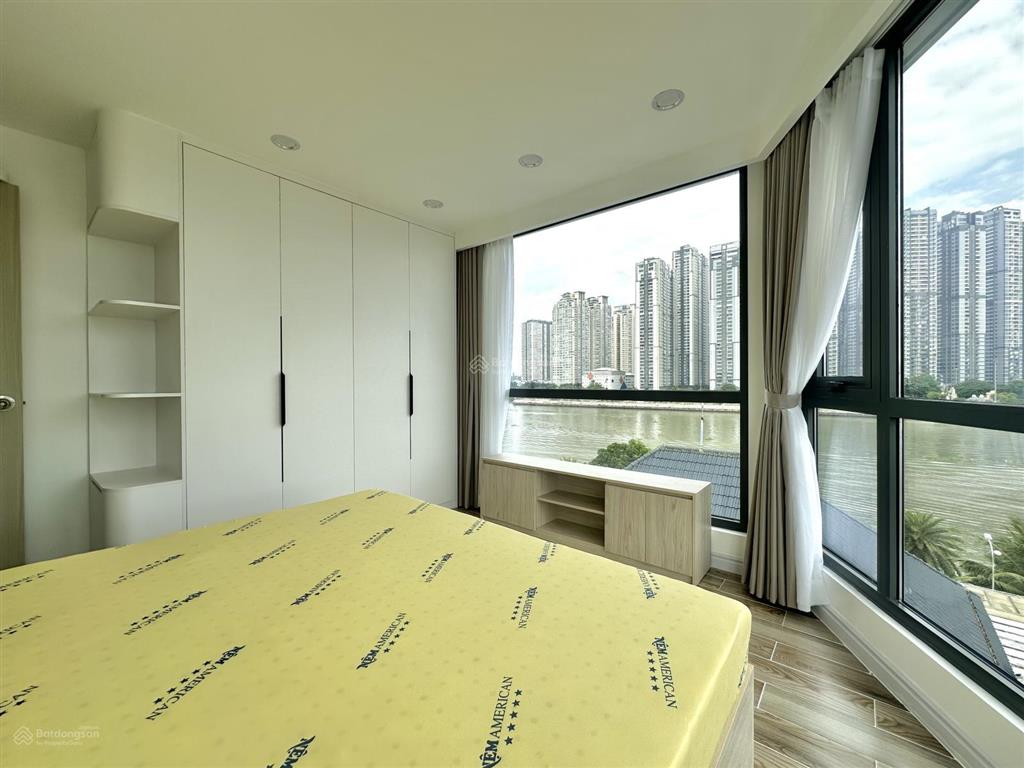 Studio/1 phòng ngủ view toàn cảnh landmark  ánh sáng tốt  ít chi phí