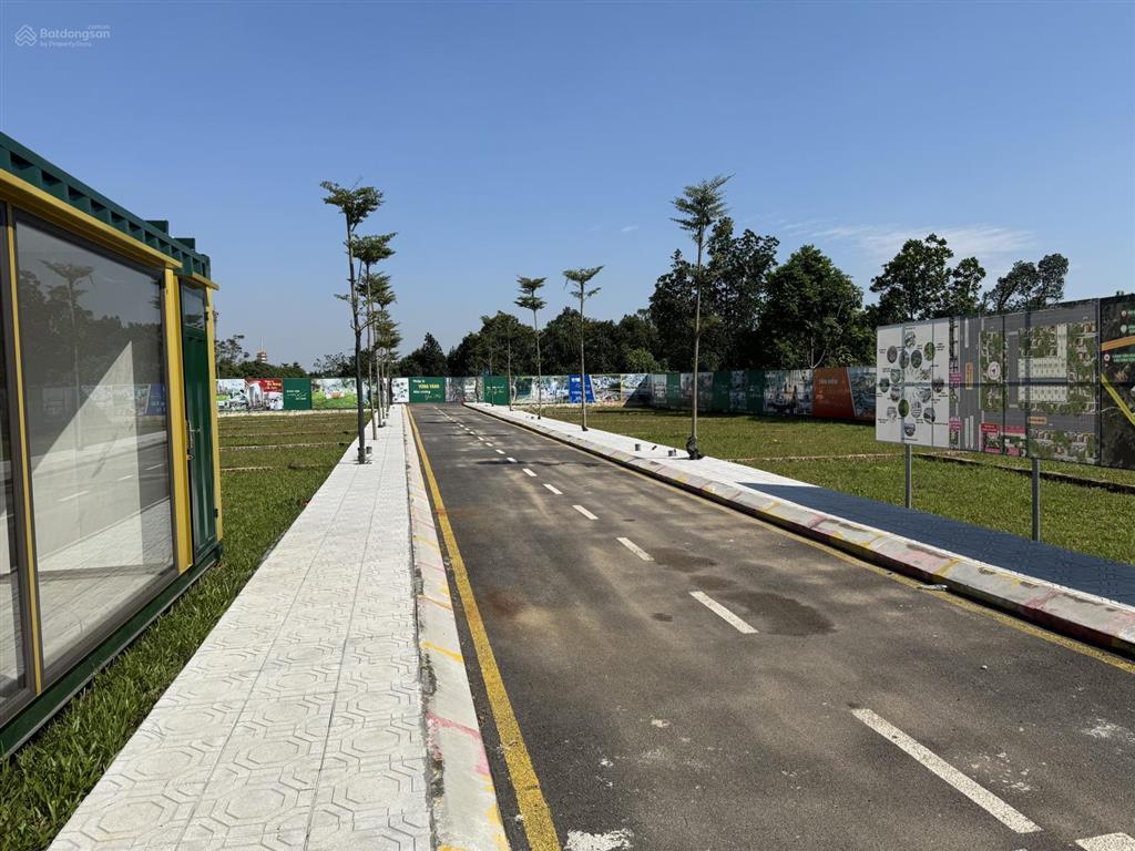 Cần tiền e bán mảnh đất tại thị trấn phúc thọ diện tích 100m2, mặt tiền 6m giá 2,1 tỷ