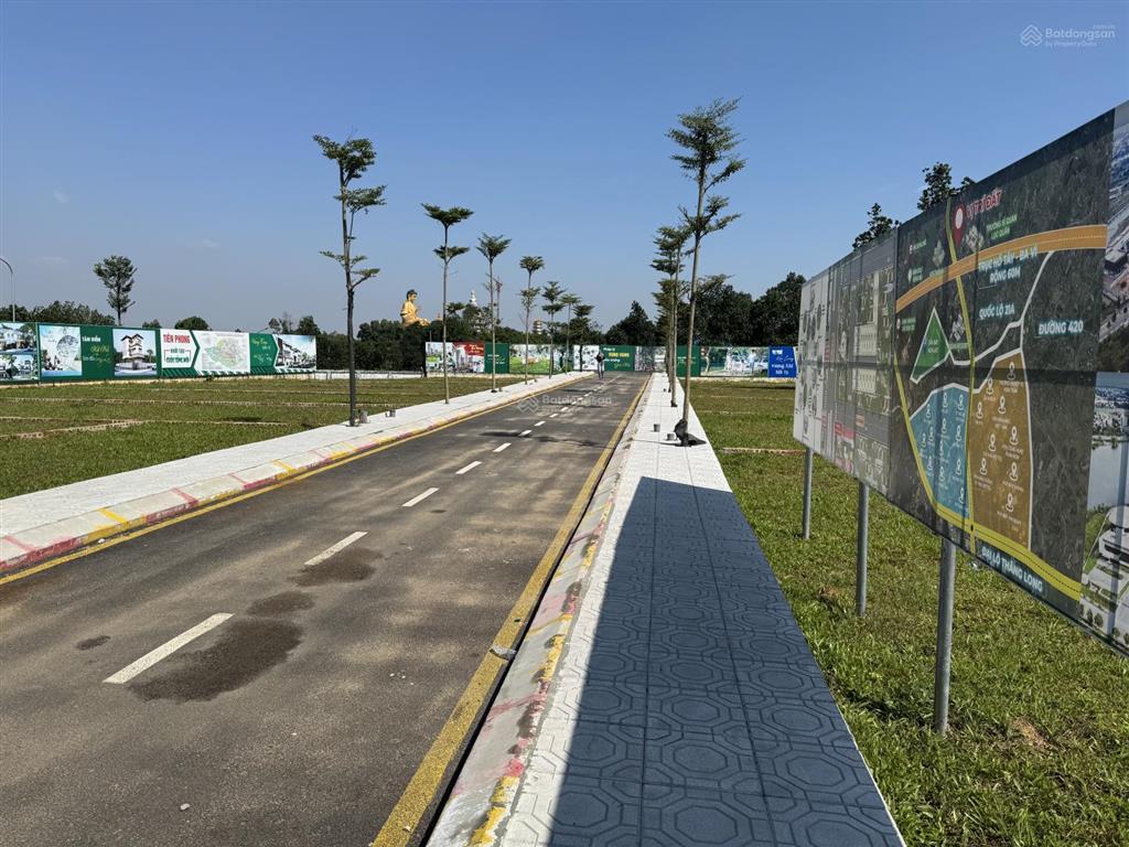Cần tiền e bán mảnh đất tại thị trấn phúc thọ diện tích 100m2, mặt tiền 6m giá 2,1 tỷ