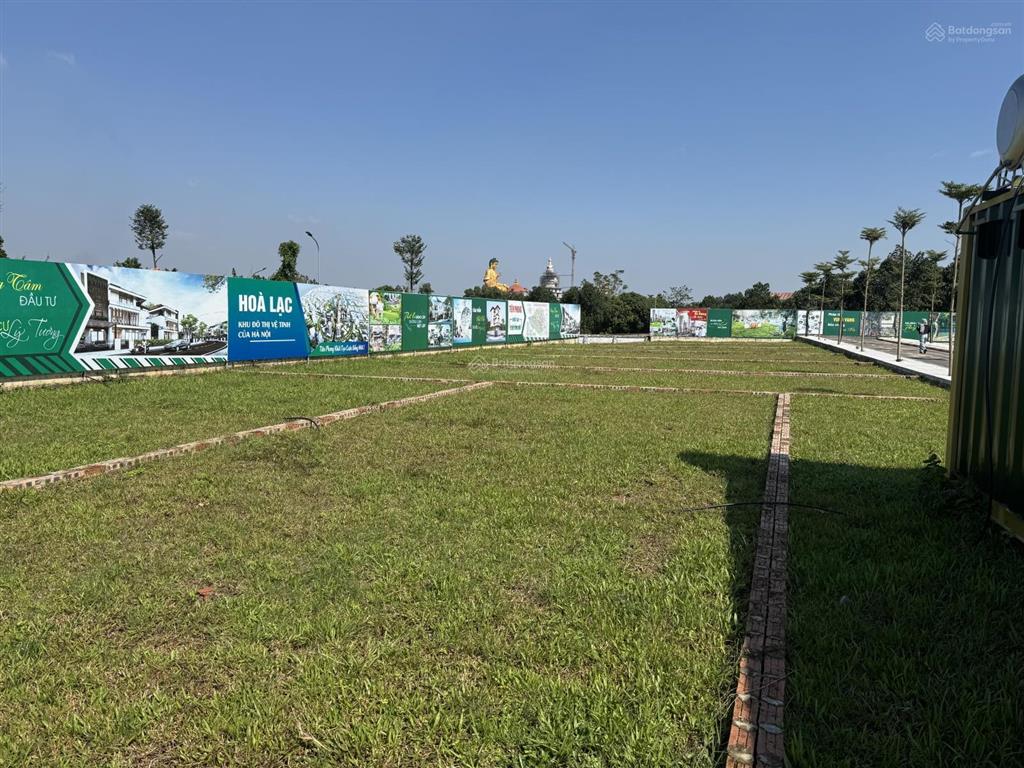Cần tiền e bán mảnh đất tại thị trấn phúc thọ diện tích 100m2, mặt tiền 6m giá 2,1 tỷ
