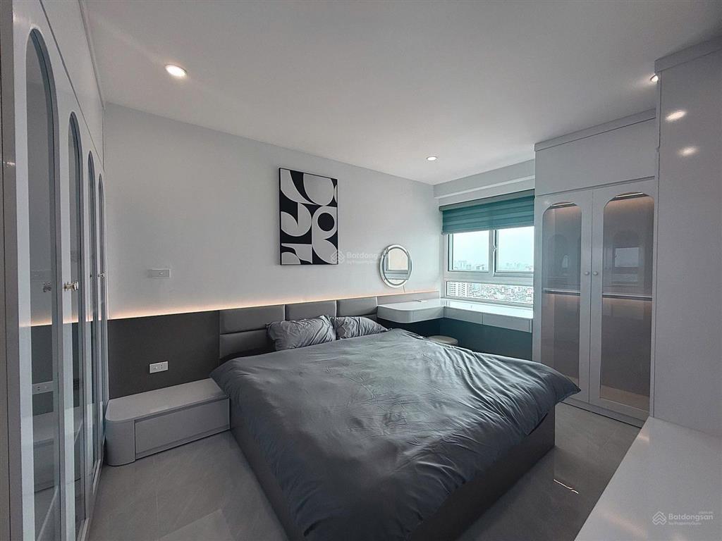 Bán căn hộ chung cư 93 lò đúc, diện tích 94m².  0913 998 ***