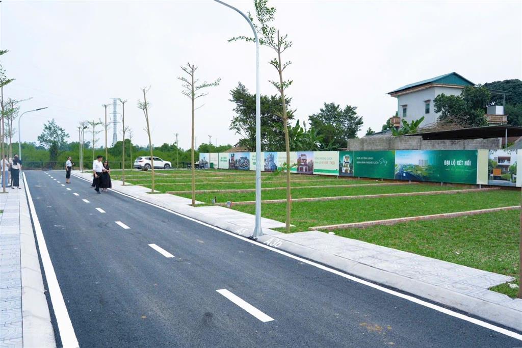 Sốc! 1,6 tỷ sở hữu 100m2 full thổ gần đh quốc gia ace đầu tư quan tâm  0913 998 ***