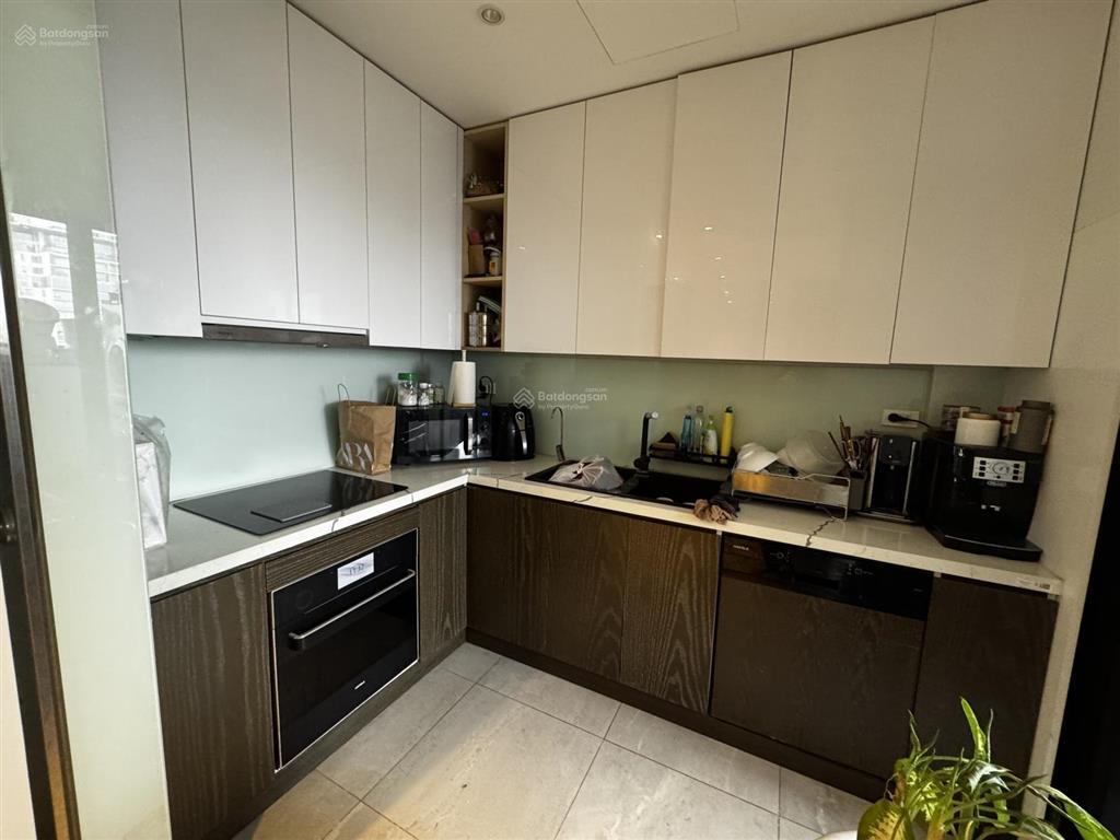 Siêu hiếm căn hộ chung cư d2 giảng võ diện tích 122m², 3 phòng ngủ, 2 vs  0913 998 ***