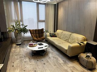 Siêu hiếm căn hộ chung cư d2 giảng võ diện tích 122m², 3 phòng ngủ, 2 vs  0913 998 ***
