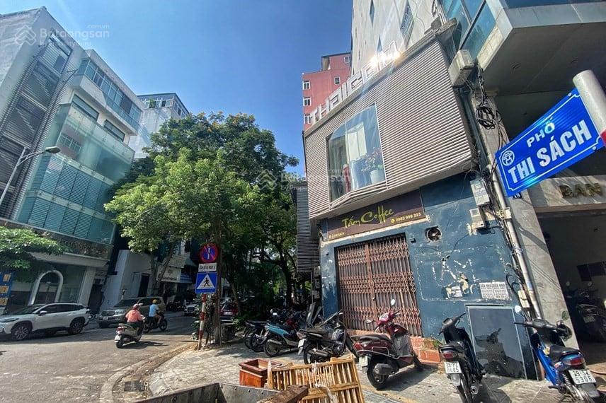 Cho thuê nhà mặt phố thi sách căn góc đẹp, vị trí kinh doanh đắc địa