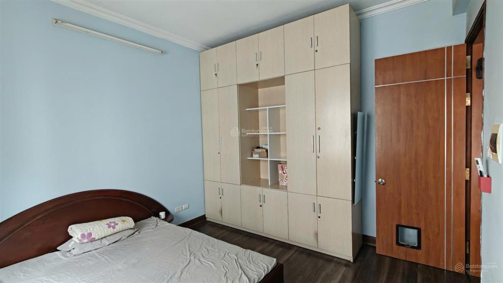 Cho thuê căn hộ 17t8 trung hòa  nhân chính