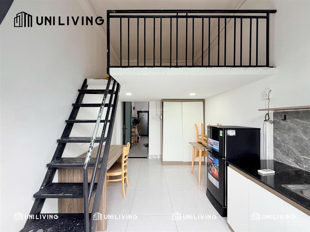 Duplex ban công full nội thất  ngay đh văn lang & gtvt  phạm văn đồng