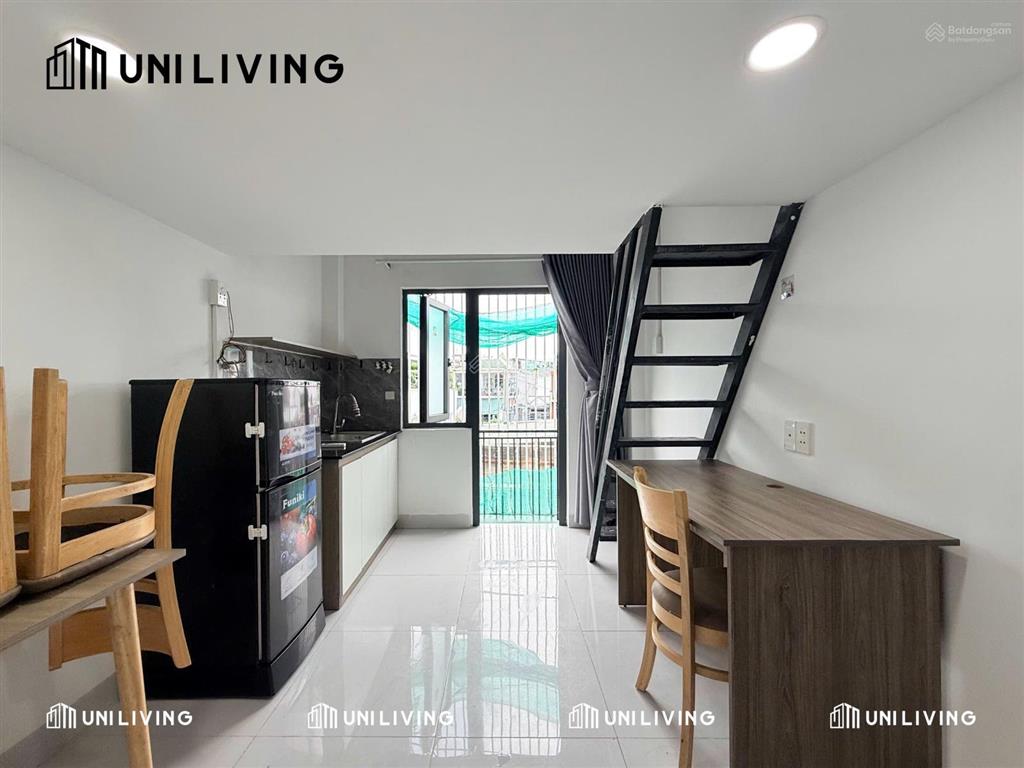 Duplex ban công full nội thất  ngay đh văn lang & gtvt  phạm văn đồng