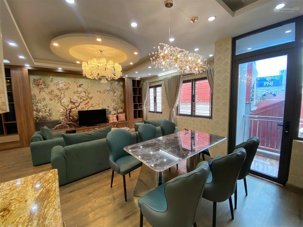Căn hộ 3 ngủ 1 khách 130m2 tại 36 hồ tùng mậu (ngay cạnh đại học thương mại)