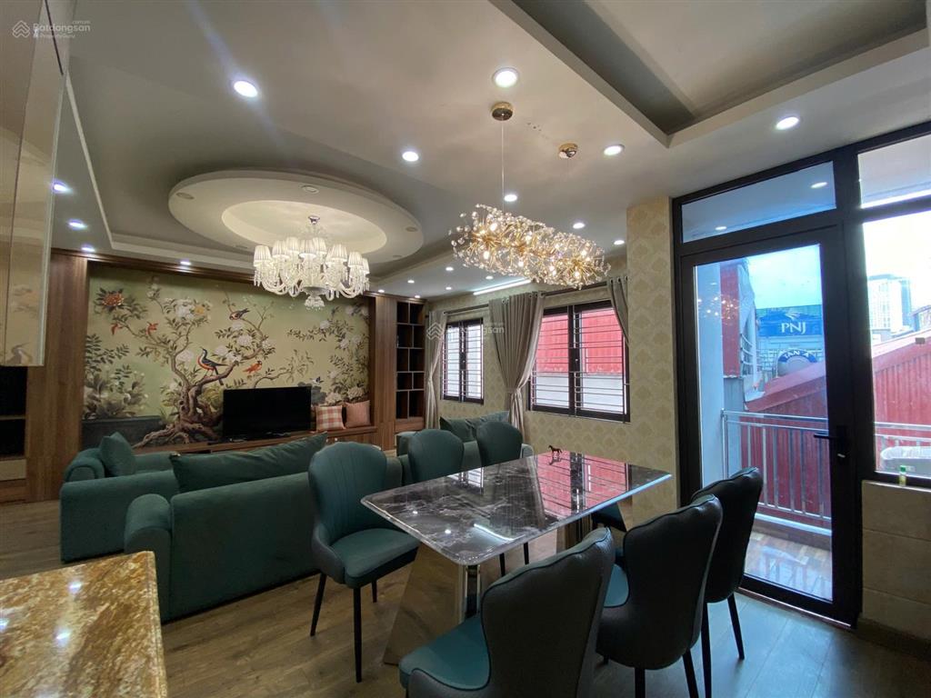 Căn hộ 3 ngủ 1 khách 130m2 tại 36 hồ tùng mậu (ngay cạnh đại học thương mại)