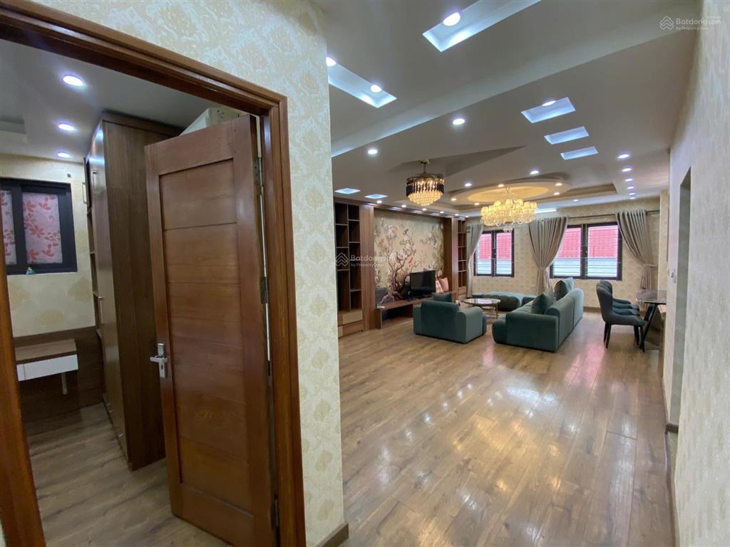 Căn hộ 3 ngủ 1 khách 130m2 tại 36 hồ tùng mậu (ngay cạnh đại học thương mại)