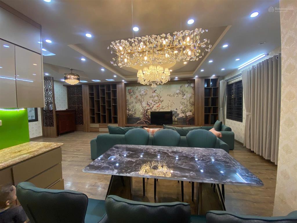 Căn hộ 3 ngủ 1 khách 130m2 tại 36 hồ tùng mậu (ngay cạnh đại học thương mại)