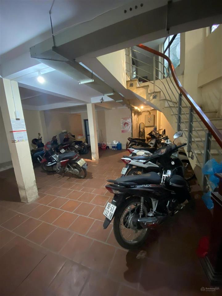 3 ngủ tại ngõ 36 phương liệt (ngay gần bách kinh xây, học viện quản lý giáo dục)