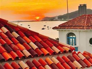 Bán biệt thự  sổ lâu dài  tại trung tâm bãi cháy  đối diện đảo rều chỉ 18 tỷ xxx