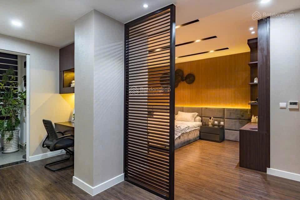 Căn hiếm  diện tích lớn 268m2  5pn tại sunrise city  sổ hồng  giá 20 tỷ.  ngay 0909 982 *** thư