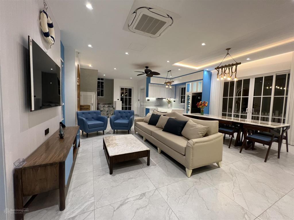 Bán biệt thự đơn lập novaworld phan thiết, giá tốt thị trường với 12 tỷ. đang cho thuê ổn định