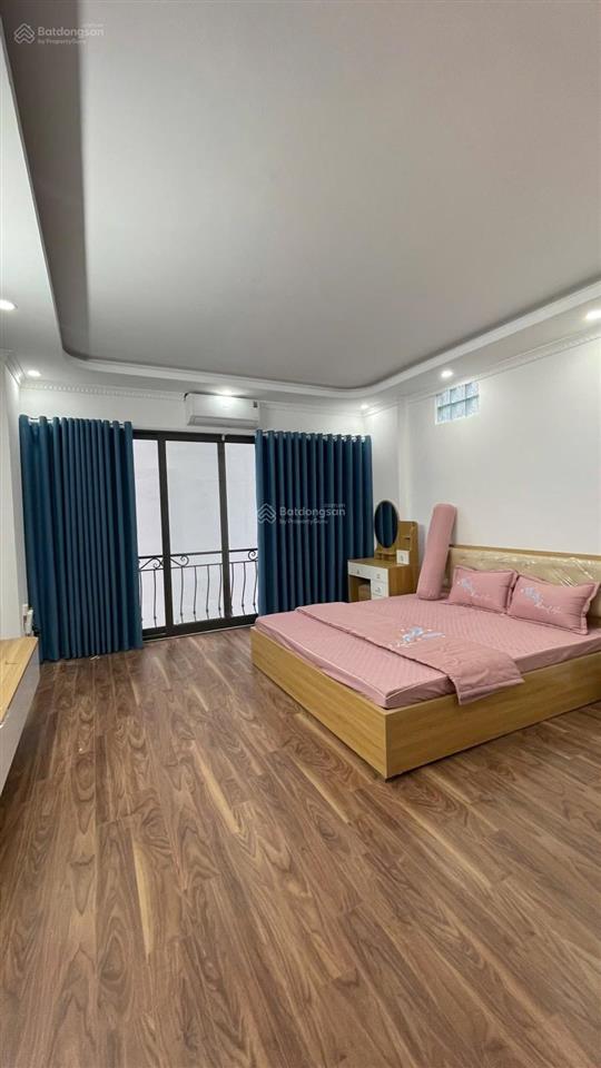 Vì sao 6,4 tỷ đã sở hữu căn nhà cổ linh  long biên 52m2 x 5t  đối diện aeon mall?