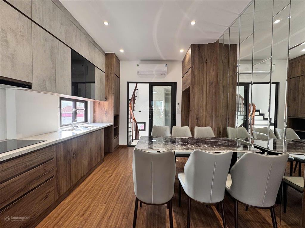 Bán nhà ngọc thụy  long biên 35m2 x 7t  ngõ nông  thang máy  full nội thất  giá nhỉnh 9 tỷ.