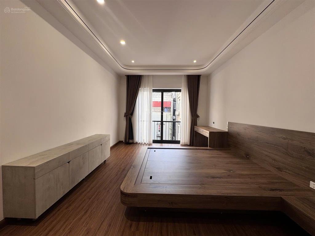 Bán nhà ngọc thụy  long biên 35m2 x 7t  ngõ nông  thang máy  full nội thất  giá nhỉnh 9 tỷ.