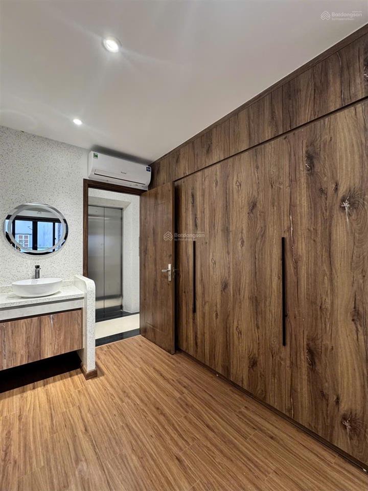 Bán nhà ngọc thụy  long biên 35m2 x 7t  ngõ nông  thang máy  full nội thất  giá nhỉnh 9 tỷ.