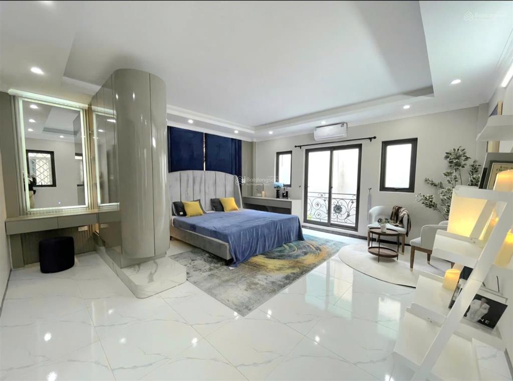 Hiếm! bán nhà cổ linh  thạch bàn 45m x 5t  ngõ nông  lô góc  full nội thất  giá nhỉnh 8 tỷ.