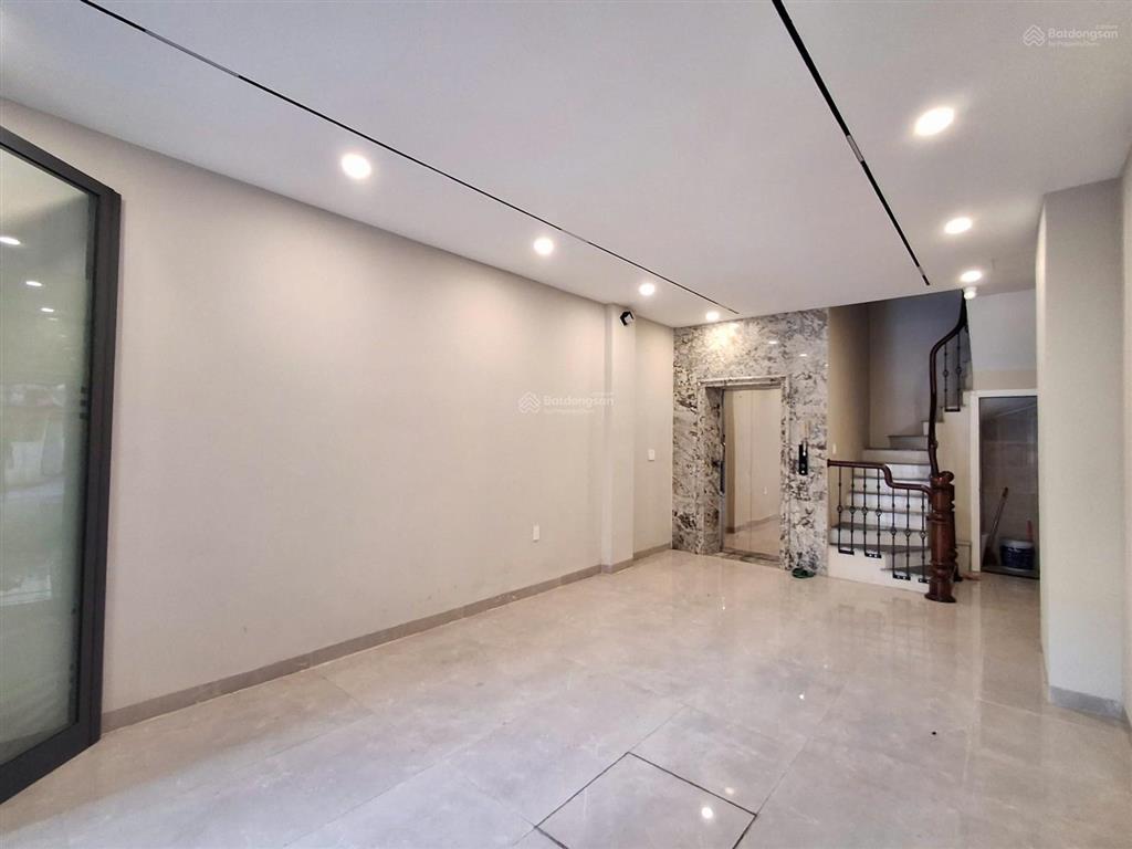Chủ bán gấp nhà hồng tiến  long biên 50m x 6t  thang máy  ô tô  dòng tiền  giá nhỉnh 13 tỷ.