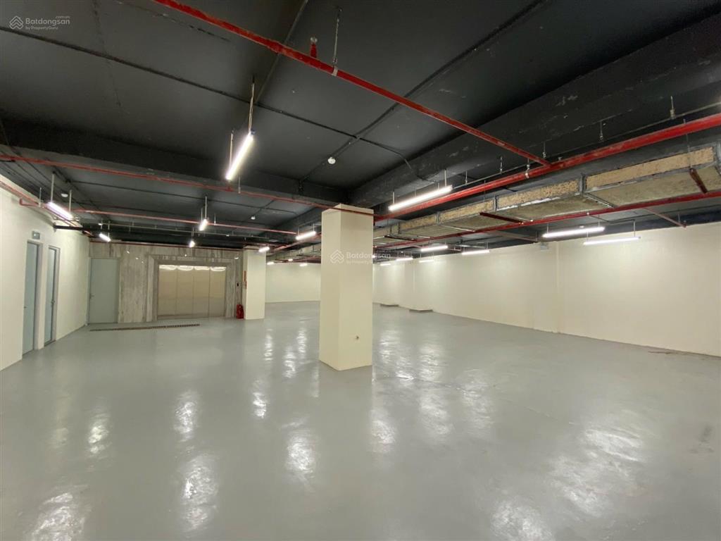Bán nhà phố hồng tiến  long biên 480m x 10t  mt 18m  kinh doanh  dòng tiền  ô tô  giá 320 tỷ.