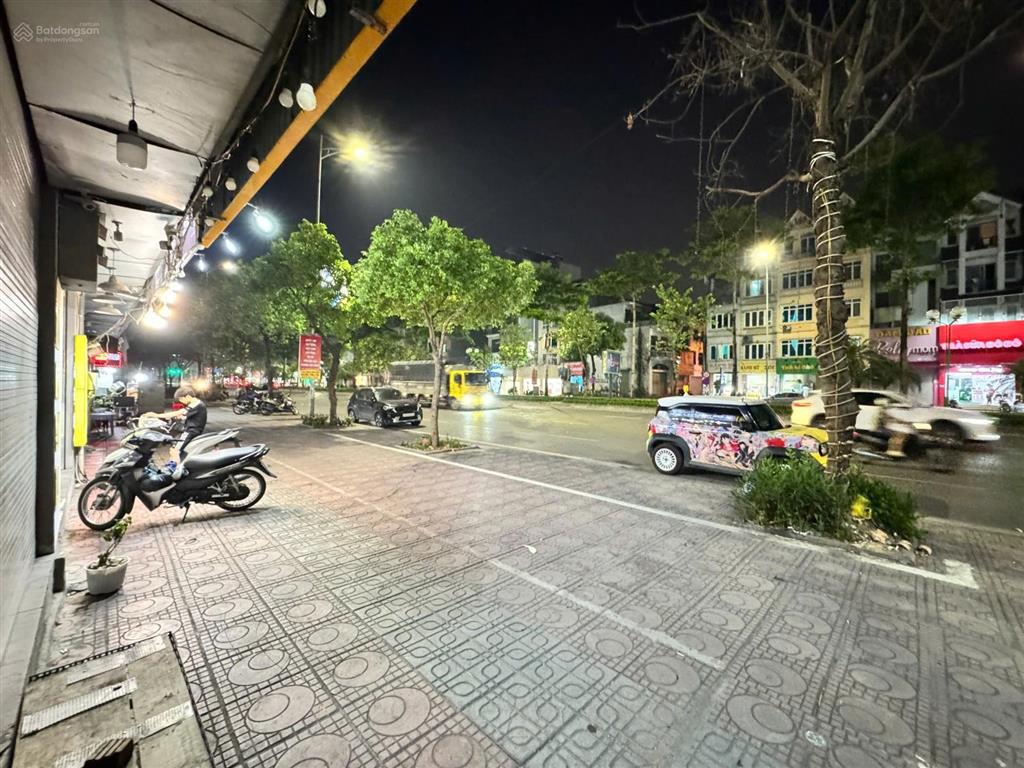 Hiếm! nhà ngô gia tự  long biên 55m x 4t  kinh doanh  dòng tiền  ô tô vào nhà  giá nhỉnh 9 tỷ.