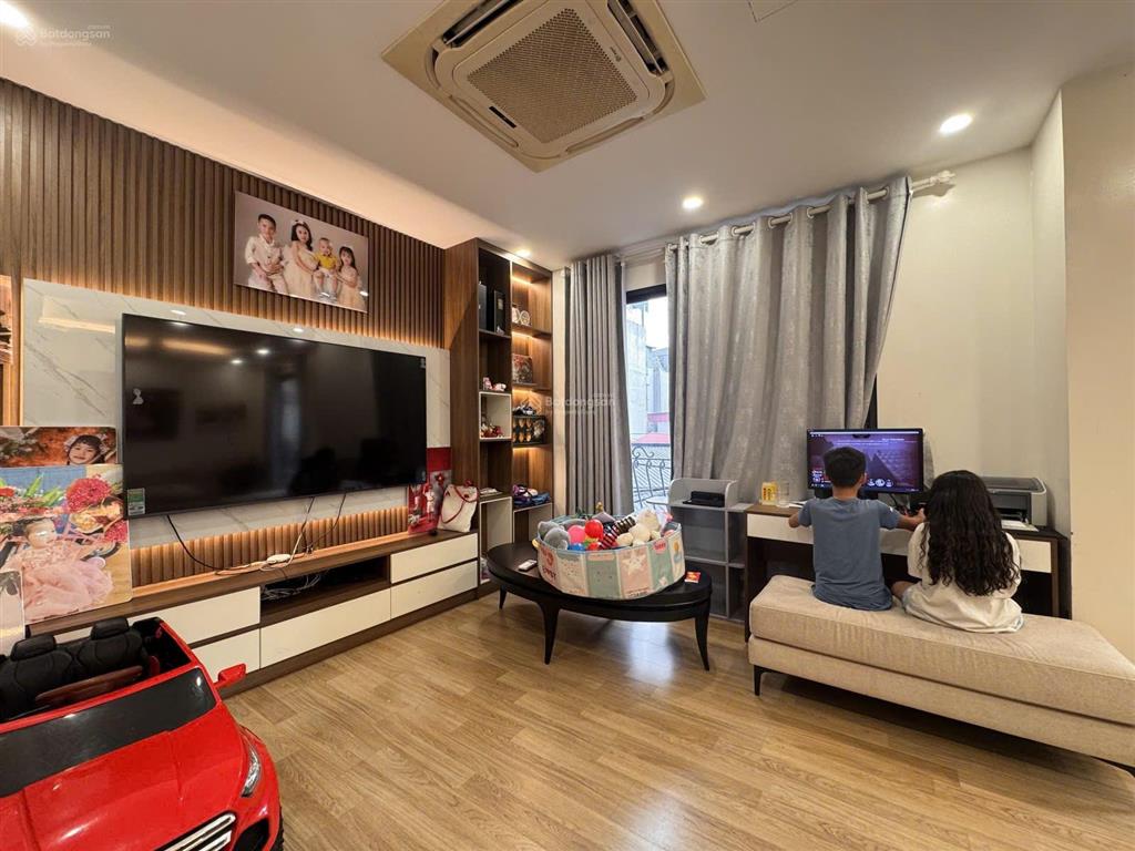 Bán nhà chu huy mân  long biên 45m x 5t  mt 7m  ô tô  kinh doanh  giá nhỉnh nhẹ 10 tỷ.