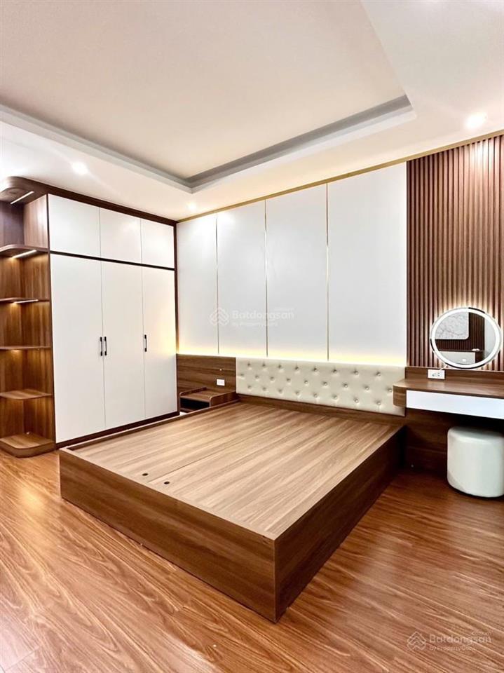 Giảm sốc 1 tỷ bán nhà bồ đề  long biên 40m2x7t  thang máy  10m ra ô tô tránh  giá nhỉnh 11 tỷ